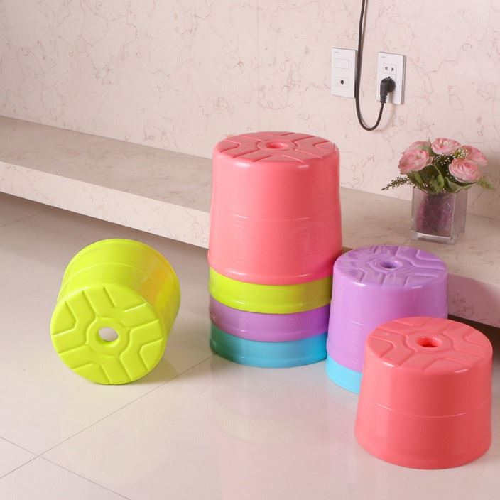 防摔不碎可爱浴室小圆凳子塑料凳子加厚承重款儿童宝宝塑料圆凳