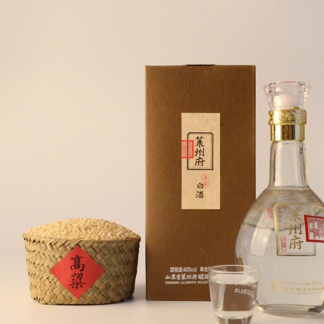 52度莱州府粮食白酒500ml固态发酵洞藏浓香型批发包邮