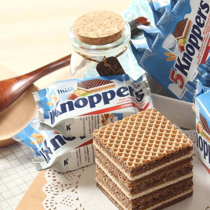 德国knoppers牛奶榛子巧克力夹心威化饼干250g休闲食品零食