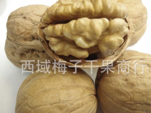 批發(fā)新疆特產(chǎn)阿克蘇185紙皮核桃精選零食核桃散貨食品核桃