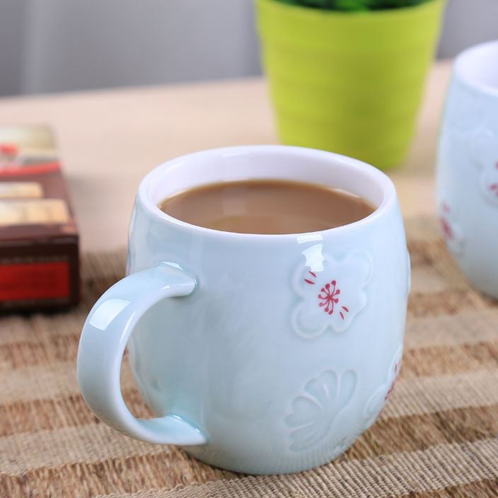 桃花飄逸浮雕馬克杯 情侶咖啡杯 創意龍泉陶瓷杯 禮品杯logo定制