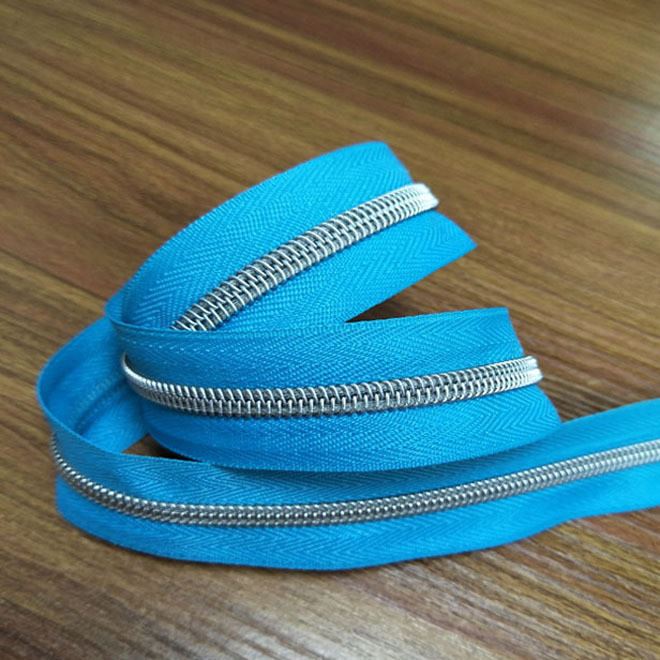 厂家直销特殊5尼龙银牙码装特殊拉链箱包拉链颜色可定做