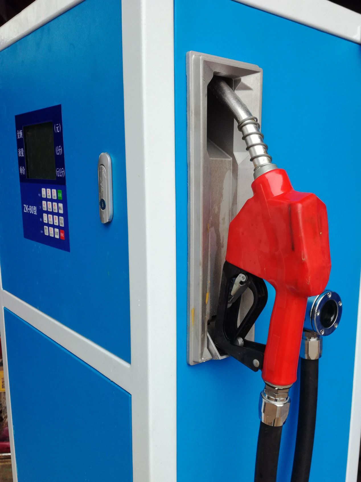 厂家直销车用不锈钢尿素溶液加注机 加厚保温 可加工定制