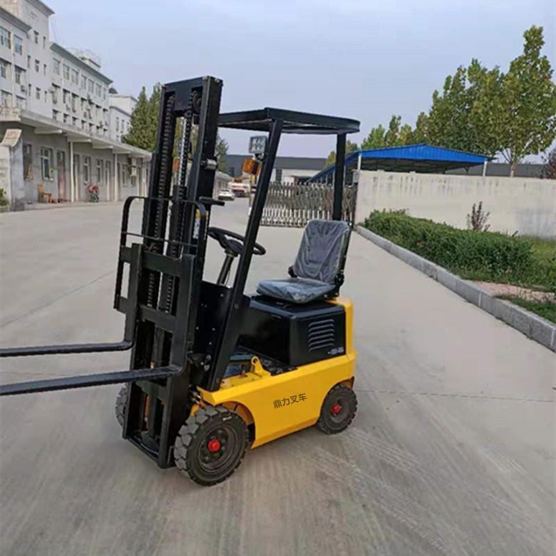 鼎力0.5吨电动叉车, 小型四轮座驾式电动叉车 ,操作灵活