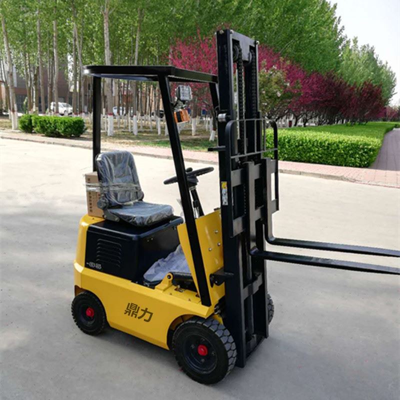 鼎力0.5吨电动叉车, 小型四轮座驾式电动叉车 ,操作灵活