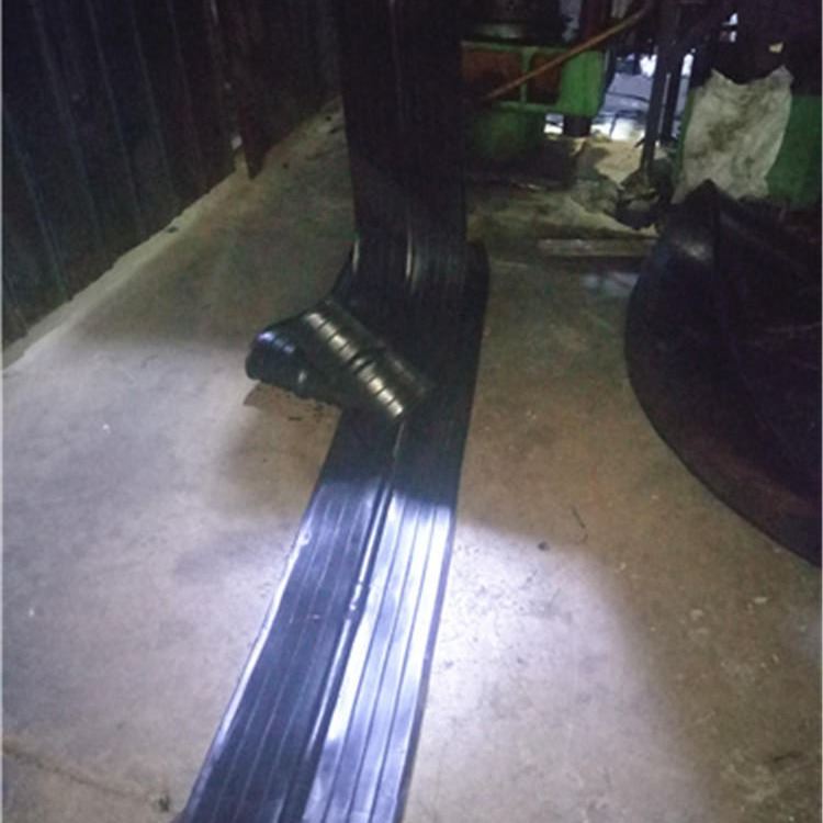 鋼邊式橡膠止水帶 鋼邊式止水帶 鋼邊式橡膠止水帶概述 鋼邊式止水帶概述 盈輝橡塑