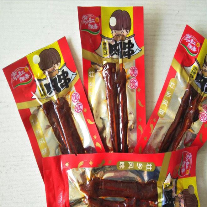 休閑零食批發(fā)荔紅飄香香辣味肉串400包/件