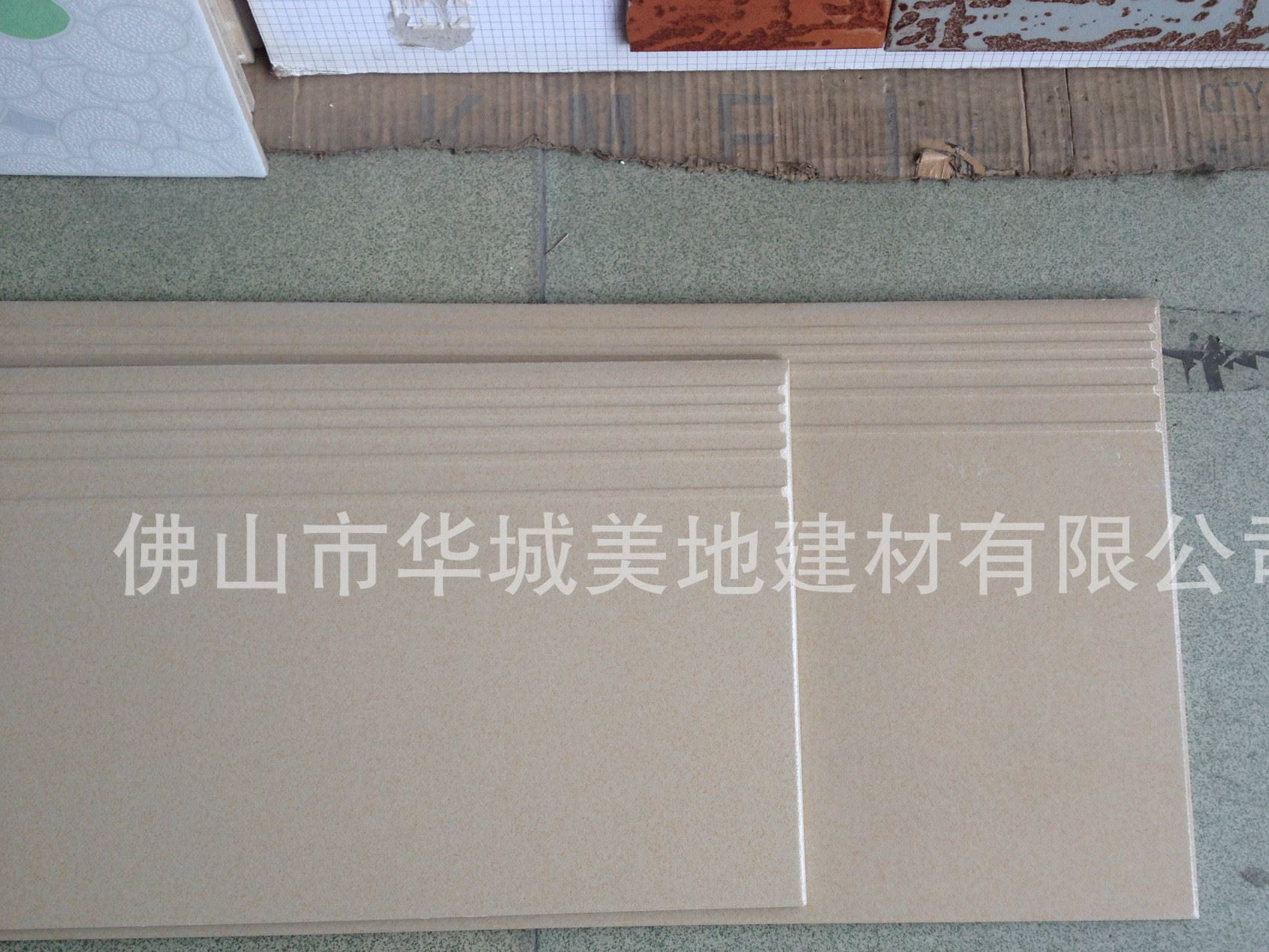 工程耐磨磚成品樓梯磚現(xiàn)貨樓板磚斑點磚出口瓷磚ceramic tiles