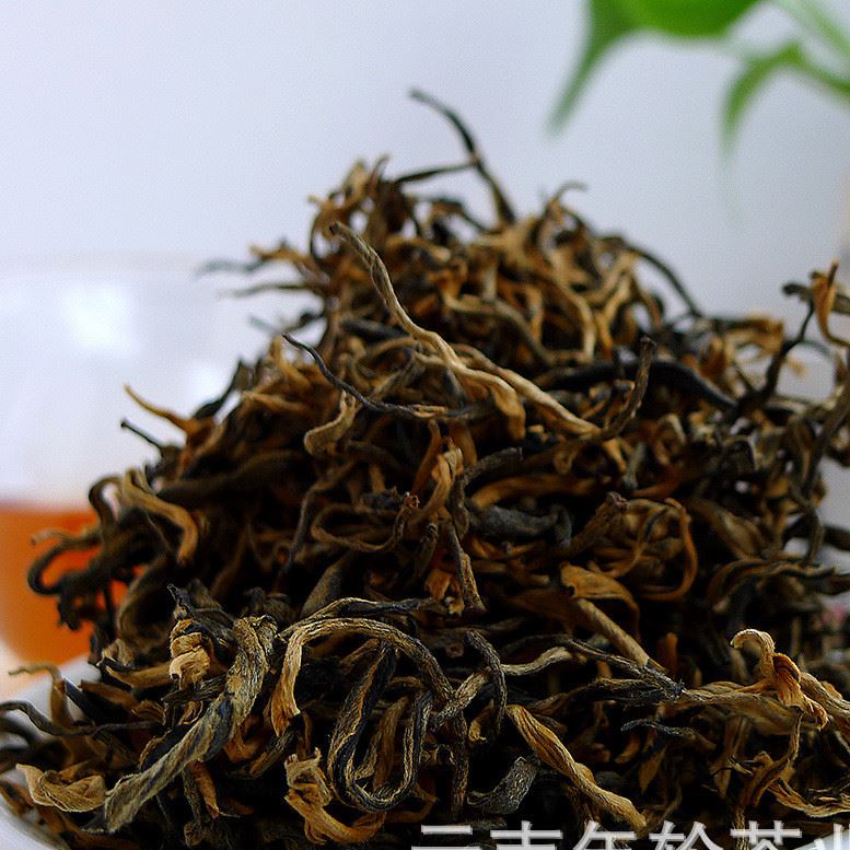 鳳慶滇紅茶 經(jīng)典滇紅 特級金絲工夫紅茶價比正山金駿眉 產(chǎn)地批發(fā)