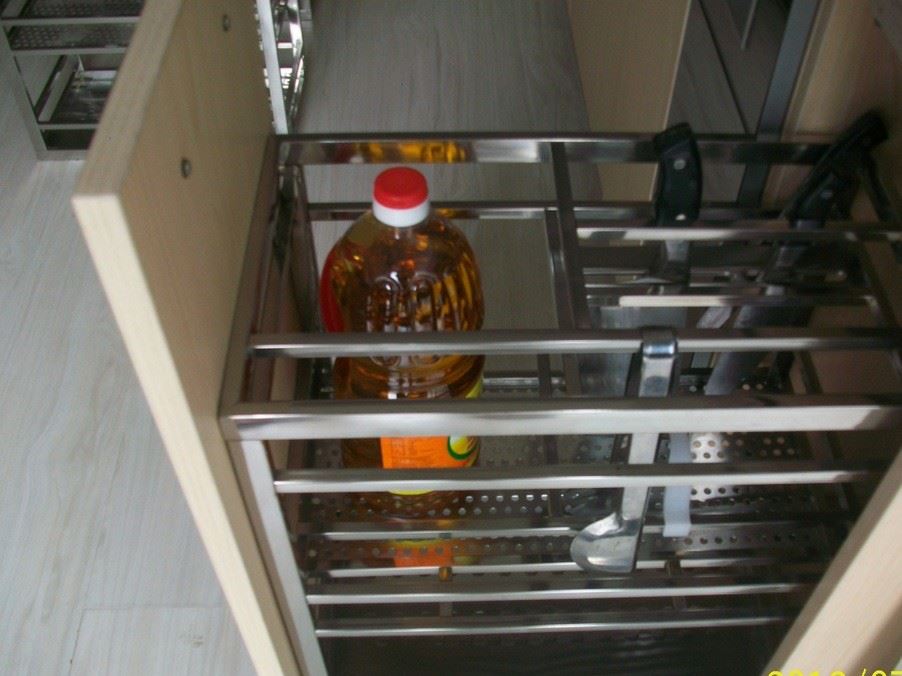 供應(yīng) 櫥柜用品不銹鋼方管調(diào)味籃 不銹鋼拉絲色櫥柜拉藍(lán)