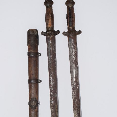 供应商机 精品贺寿双剑剑为具有锋刃之尖长兵器,而其大小长短,端视