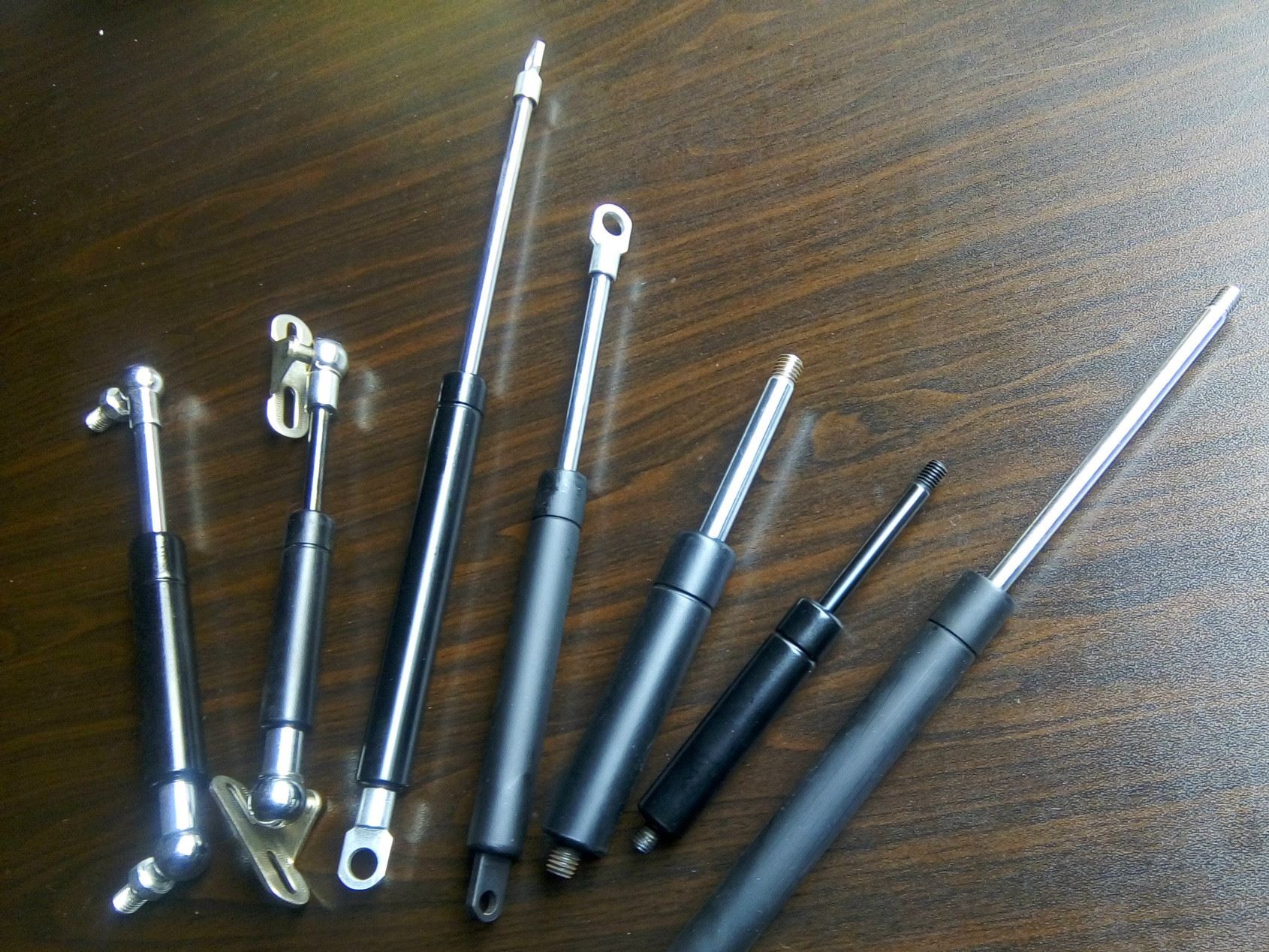 廠家直銷156床專用液壓阻尼桿氣撐桿