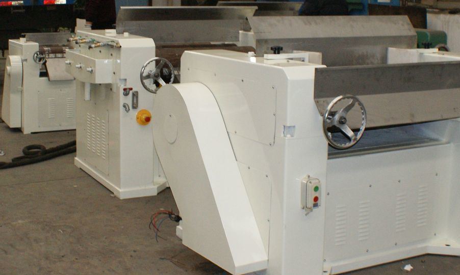 供應S260三輥研磨機