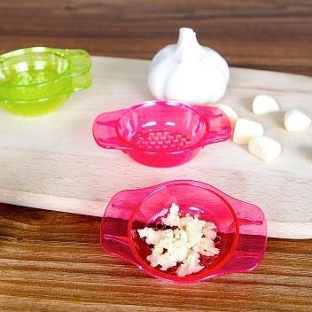 精品创意礼品 厨房用品塑料手动压蒜器捣蒜器挤蒜器2个装