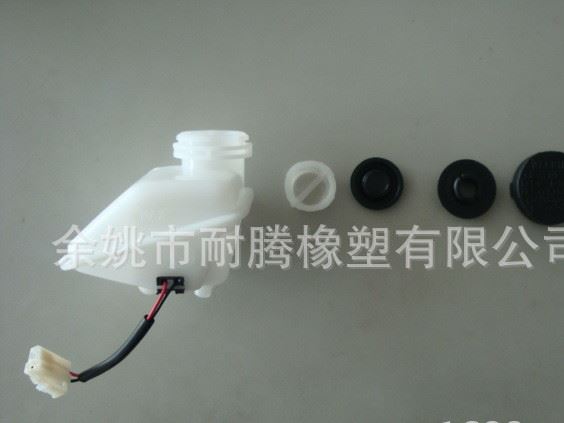 生產(chǎn)各類汽車油杯，剎車油壺，塑料離合器分缸，離合器主缸活塞